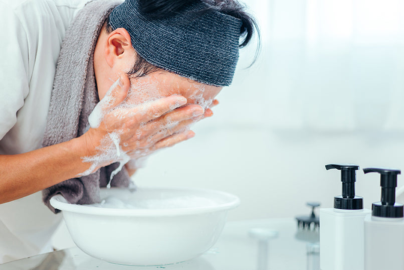 40代男性におすすめのスキンケアの方法｜男の洗顔編